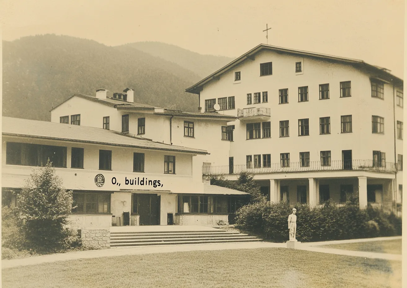 An_old_photo_of_the_hospital_building_in_buildings_Kvel_Squa, variant 3